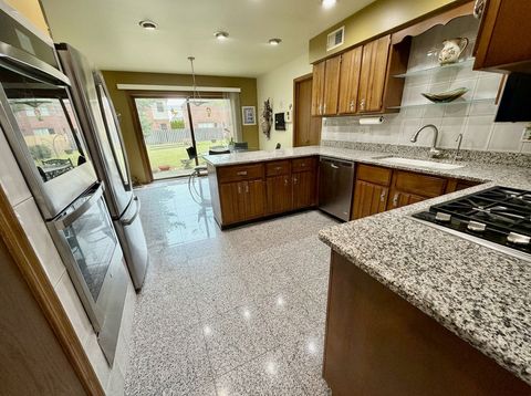 Tiny photo for 5312 Pratt Avenue, Skokie, IL 60077 (MLS # 12557007)
