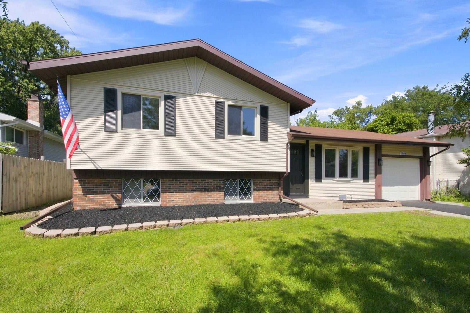 5184 Deerpath Road