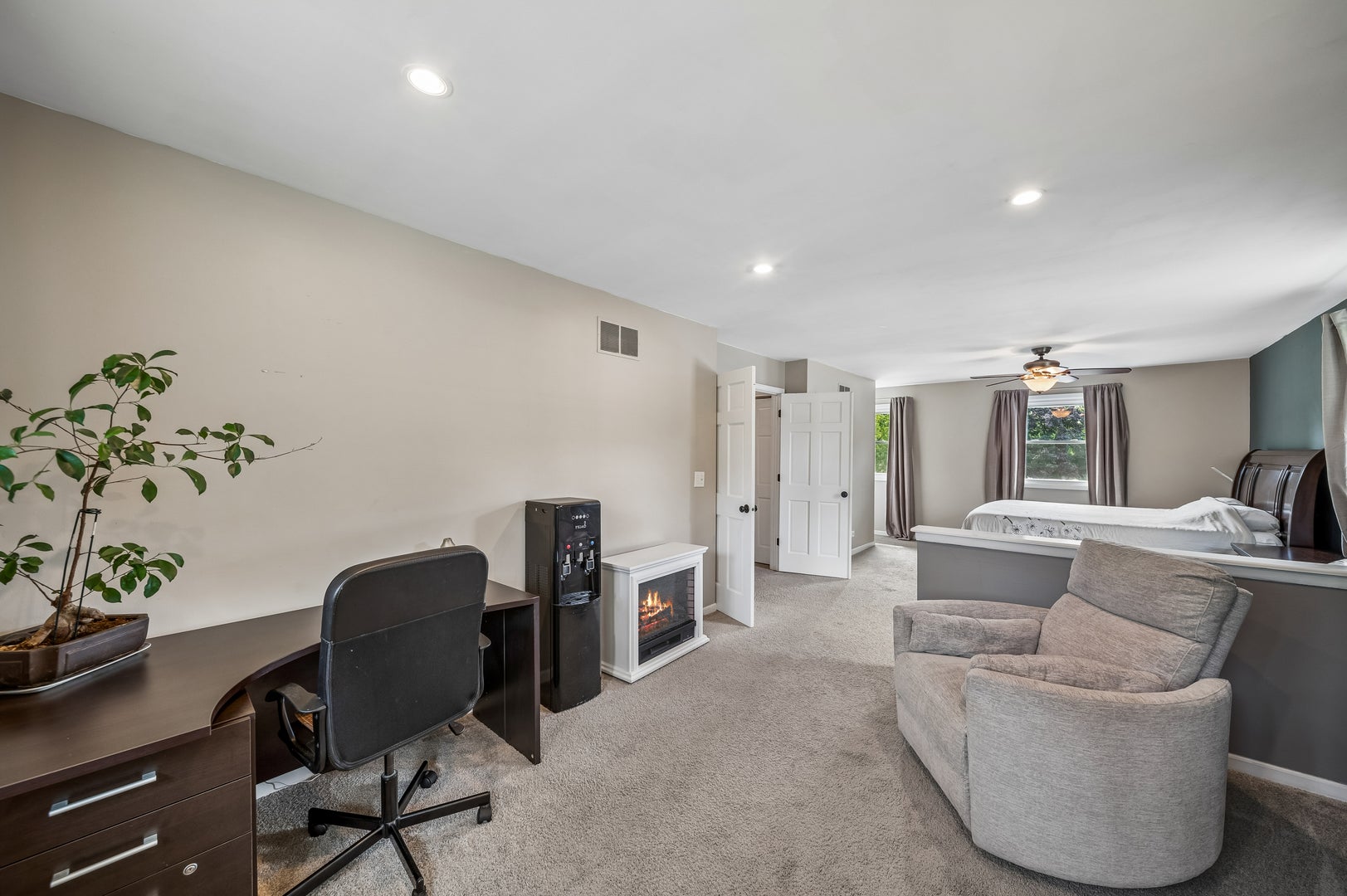 5S671 Buttonwood Court