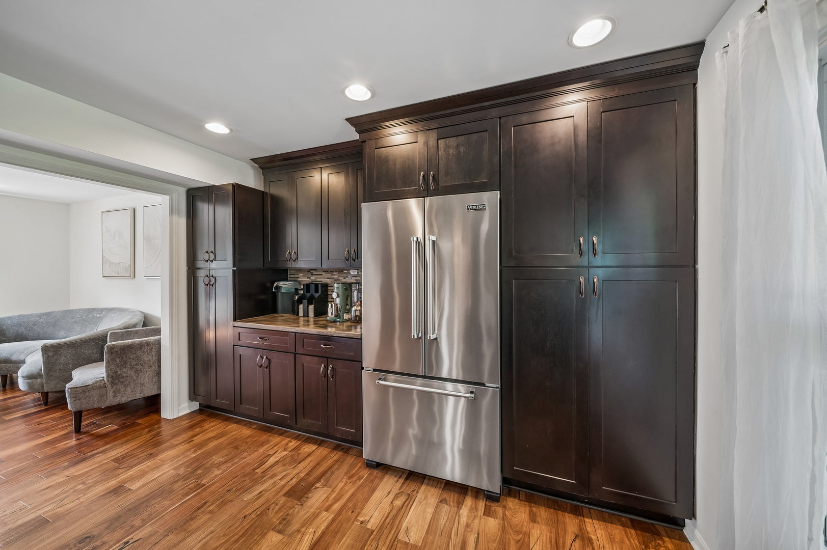 5S671 Buttonwood Court