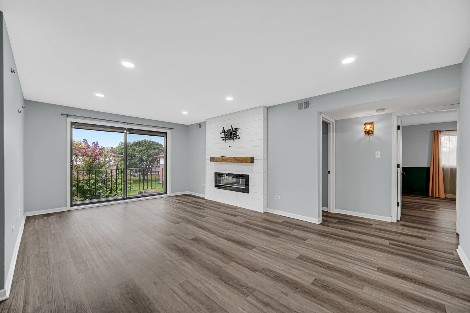 11042 S Theresa Circle 3A