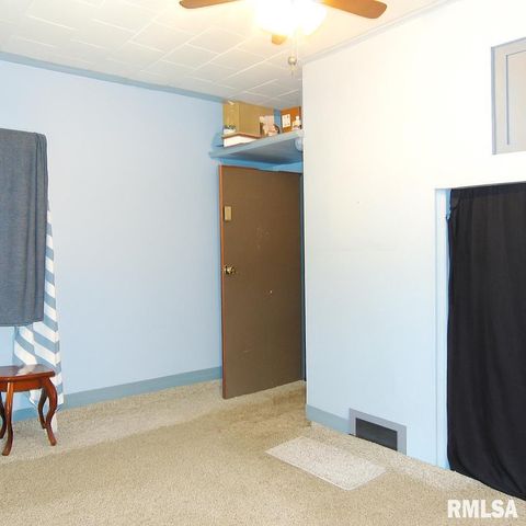 Tiny photo for 1306 NEWTON Avenue, Johnston City, IL 62959 (MLS # QC4264601)