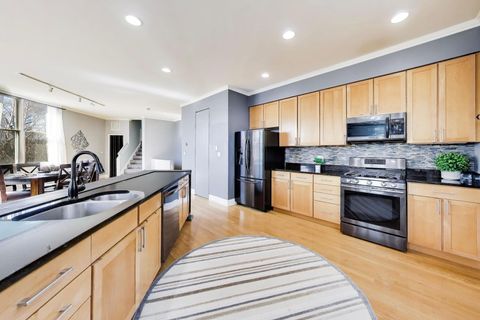 Tiny photo for 2826 N Talman Avenue #A, Chicago, IL 60618 (MLS # 12594444)