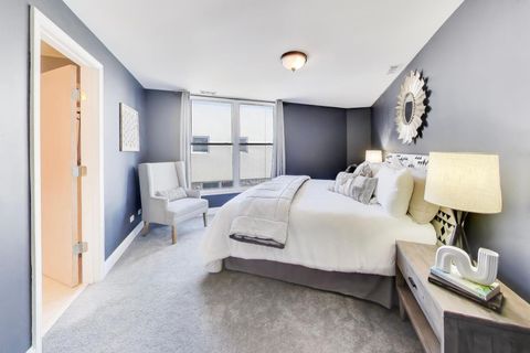 Tiny photo for 2826 N Talman Avenue #A, Chicago, IL 60618 (MLS # 12594444)