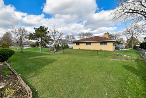 Tiny photo for 7221 Bayberry Lane, Darien, IL 60561 (MLS # 12619305)
