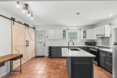 Tiny photo for 1404 WILSON Court, Zion, IL 60099 (MLS # 12615610)