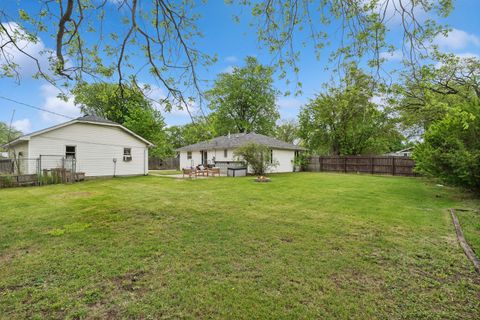 Tiny photo for 1404 WILSON Court, Zion, IL 60099 (MLS # 12615610)