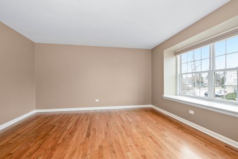 Tiny photo for 2S753 Avenue Orleans Avenue, Oak Brook, IL 60523 (MLS # 12566289)