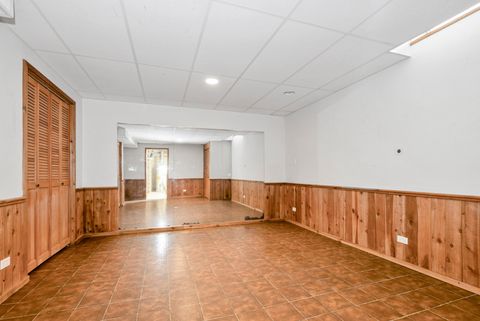 Tiny photo for 2S753 Avenue Orleans Avenue, Oak Brook, IL 60523 (MLS # 12566289)