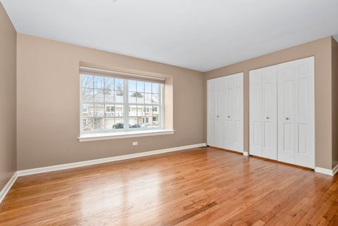 Tiny photo for 2S753 Avenue Orleans Avenue, Oak Brook, IL 60523 (MLS # 12566289)
