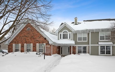 Photo of 5S530 Paxton Drive #1B, Naperville, IL 60563 (MLS # 12582168)