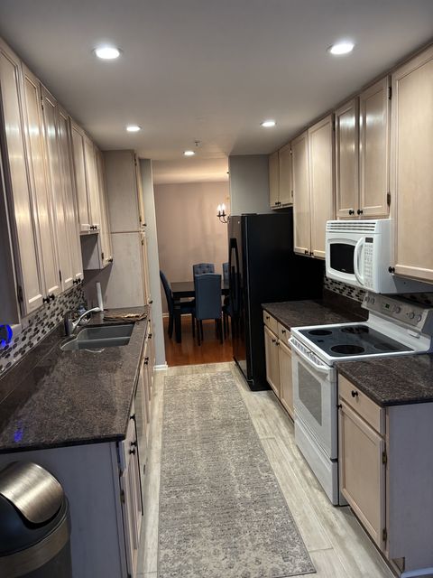 Tiny photo for 5S530 Paxton Drive #1B, Naperville, IL 60563 (MLS # 12582168)