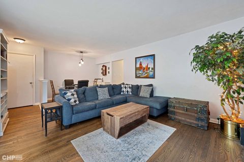 Tiny photo for 316 S Mount Prospect Road, Mount Prospect, IL 60056 (MLS # 12422750)