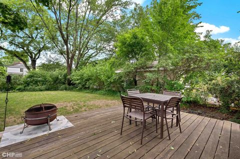 Tiny photo for 316 S Mount Prospect Road, Mount Prospect, IL 60056 (MLS # 12422750)