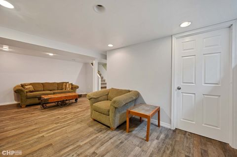 Tiny photo for 316 S Mount Prospect Road, Mount Prospect, IL 60056 (MLS # 12422750)