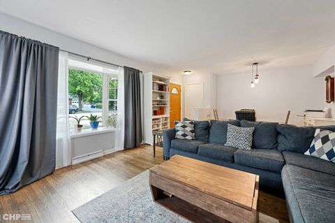 Tiny photo for 316 S Mount Prospect Road, Mount Prospect, IL 60056 (MLS # 12422750)