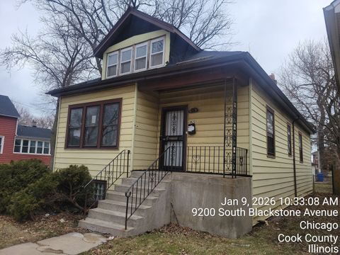 Photo of 9201 S Blackstone Avenue, Chicago, IL 60619 (MLS # 12557738)