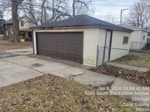 Tiny photo for 9201 S Blackstone Avenue, Chicago, IL 60619 (MLS # 12557738)