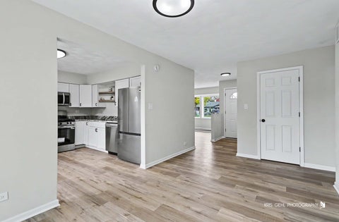 Tiny photo for 27 Evergreen Street, Elk Grove Village, IL 60007 (MLS # 12794971)
