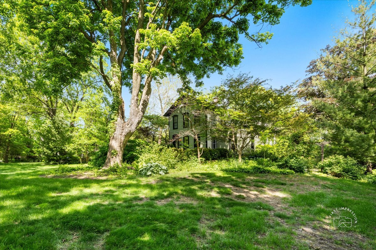 1301 S Batavia Avenue