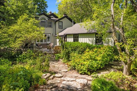 Tiny photo for 1301 S Batavia Avenue, Geneva, IL 60134 (MLS # 12466833)