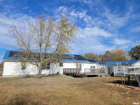 Tiny photo for 103 E Highline Road, Woodlawn, IL 62898 (MLS # EB460419)