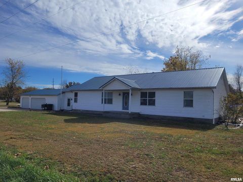 Tiny photo for 103 E Highline Road, Woodlawn, IL 62898 (MLS # EB460419)