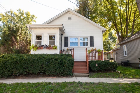 Photo of 508 W Kelsey Street, Bloomington, IL 61701 (MLS # 12748543)