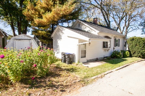 Tiny photo for 508 W Kelsey Street, Bloomington, IL 61701 (MLS # 12748543)