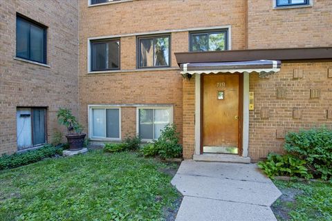Tiny photo for 7351 N Ridge Boulevard #1A, Chicago, IL 60645 (MLS # 12631662)
