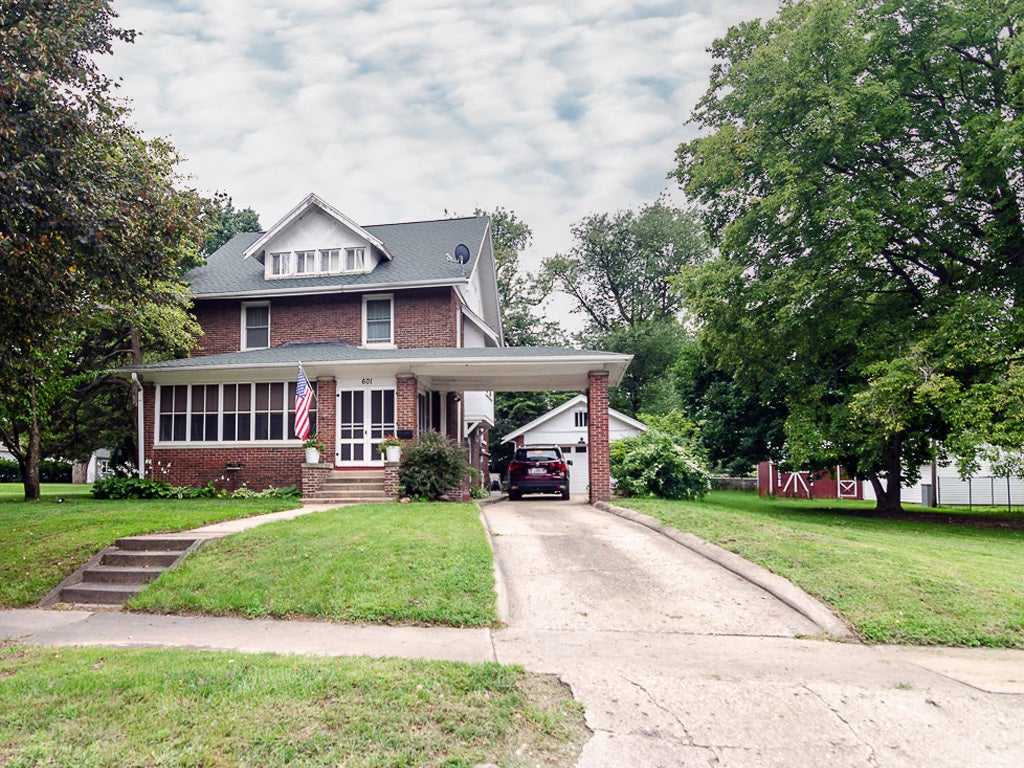 601 N Prospect Avenue