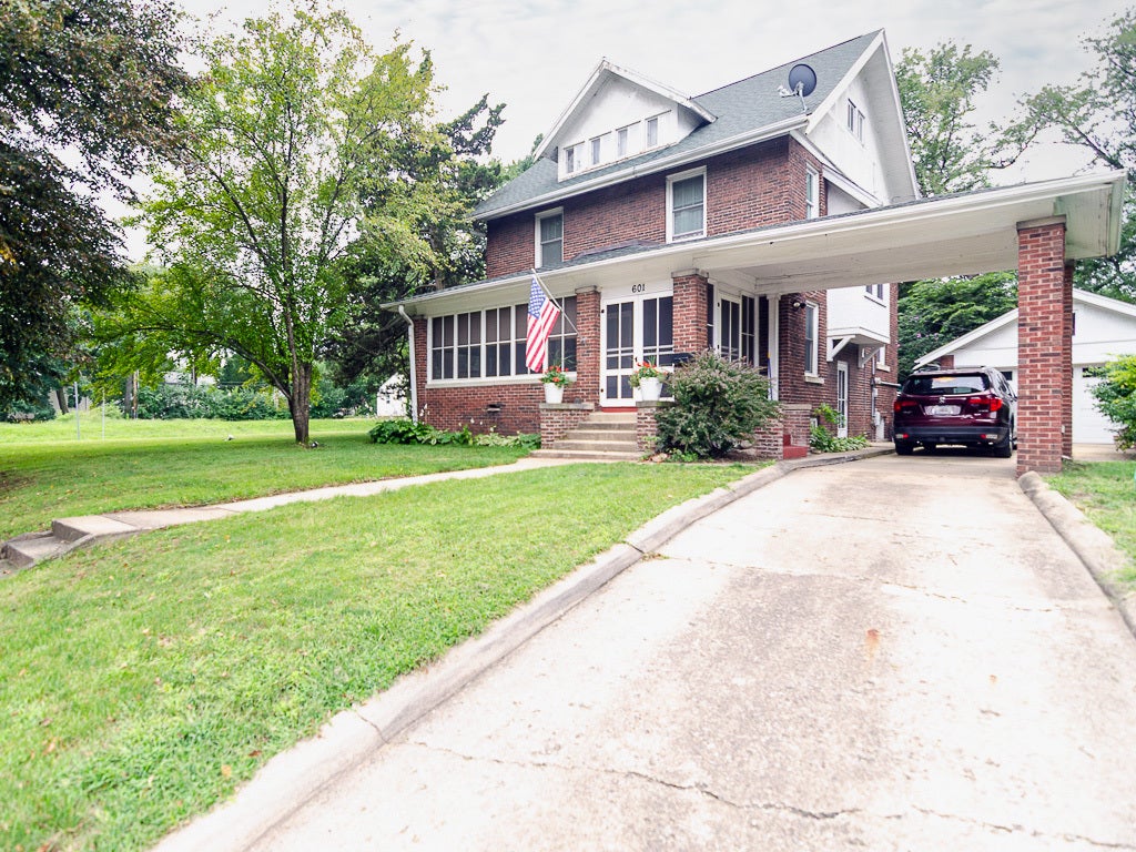601 N Prospect Avenue
