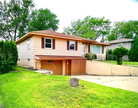 Tiny photo for 2021 Leness Lane, Crest Hill, IL 60403 (MLS # 12703836)