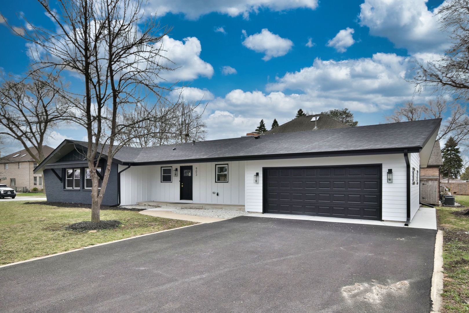 903 Jarvis Avenue
