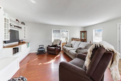 Tiny photo for 401 E Lincoln Street, Sycamore, IL 60178 (MLS # 12587983)