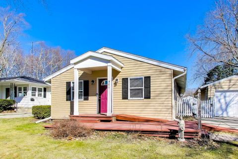 Tiny photo for 401 E Lincoln Street, Sycamore, IL 60178 (MLS # 12587983)