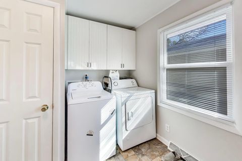 Tiny photo for 401 E Lincoln Street, Sycamore, IL 60178 (MLS # 12587983)