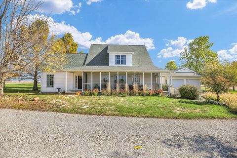 Photo of Sadorus, IL 61872 (MLS # 12503579)