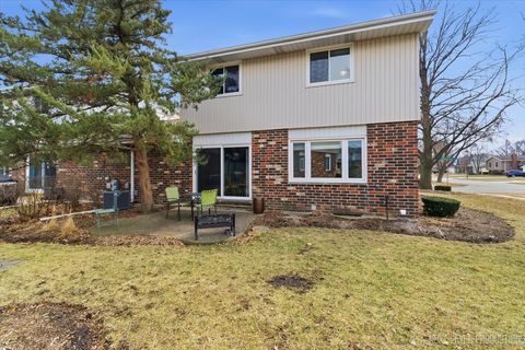 Tiny photo for 1601 Castbourne Court, Wheaton, IL 60189 (MLS # 12572774)