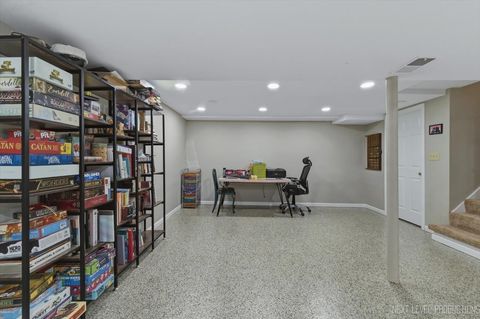 Tiny photo for 1601 Castbourne Court, Wheaton, IL 60189 (MLS # 12572774)