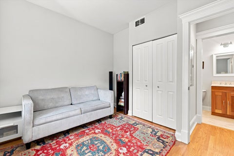 Tiny photo for 1330 W Bryn Mawr Avenue #2, Chicago, IL 60660 (MLS # 12736335)