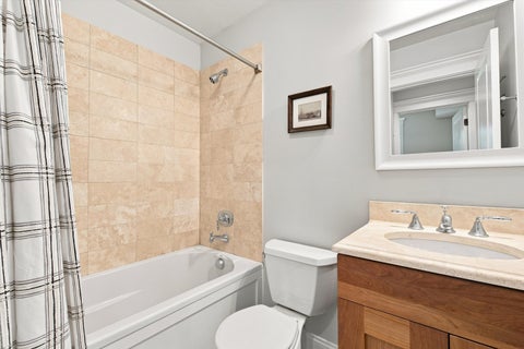Tiny photo for 1330 W Bryn Mawr Avenue #2, Chicago, IL 60660 (MLS # 12736335)