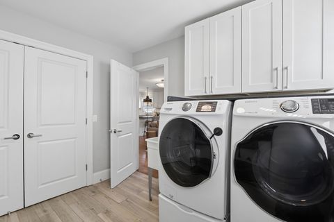 Tiny photo for 1285 Warwick Court, Deerfield, IL 60015 (MLS # 12490218)