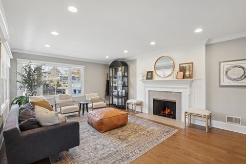 Tiny photo for 1285 Warwick Court, Deerfield, IL 60015 (MLS # 12490218)