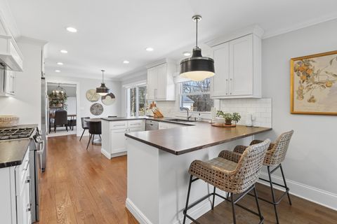 Tiny photo for 1285 Warwick Court, Deerfield, IL 60015 (MLS # 12490218)