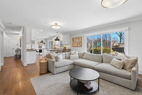 Tiny photo for 1285 Warwick Court, Deerfield, IL 60015 (MLS # 12490218)