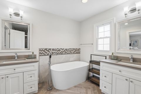 Tiny photo for 1285 Warwick Court, Deerfield, IL 60015 (MLS # 12490218)