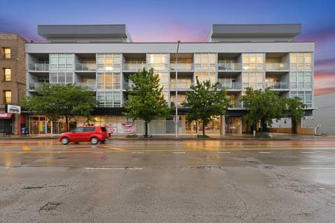 Photo of 1610 W Fullerton Avenue #403, Chicago, IL 60614 (MLS # 12743486)
