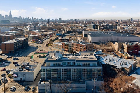 Tiny photo for 1610 W Fullerton Avenue #403, Chicago, IL 60614 (MLS # 12743486)