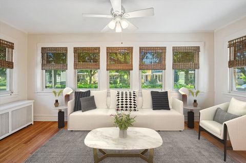 Tiny photo for 723 Wesley Avenue, Oak Park, IL 60304 (MLS # 12474236)